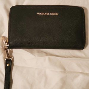Michael Kors Wallet/Wristlet